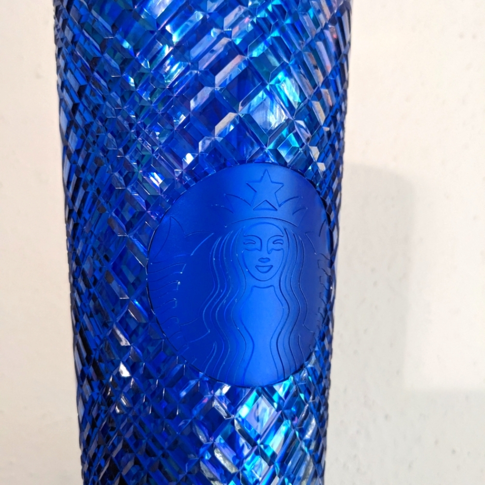 SOLD Starbucks NEW 2022 Sapphire Blue Venti Jewel Cup 24oz NWT - Picture 2 of 3